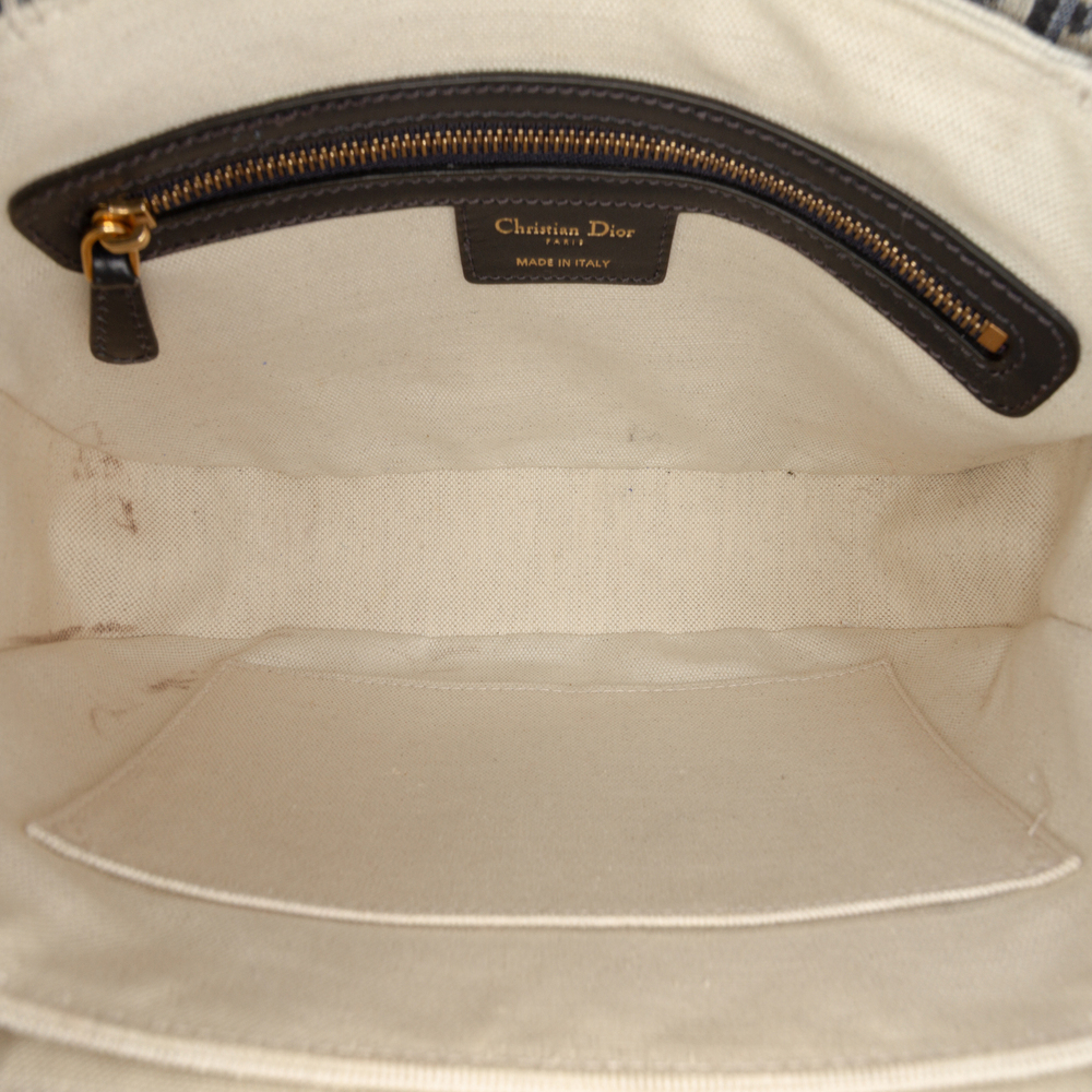 Pre-Loved Dior Oblique Canvas Flap Crossbody - Picture 4 of 11